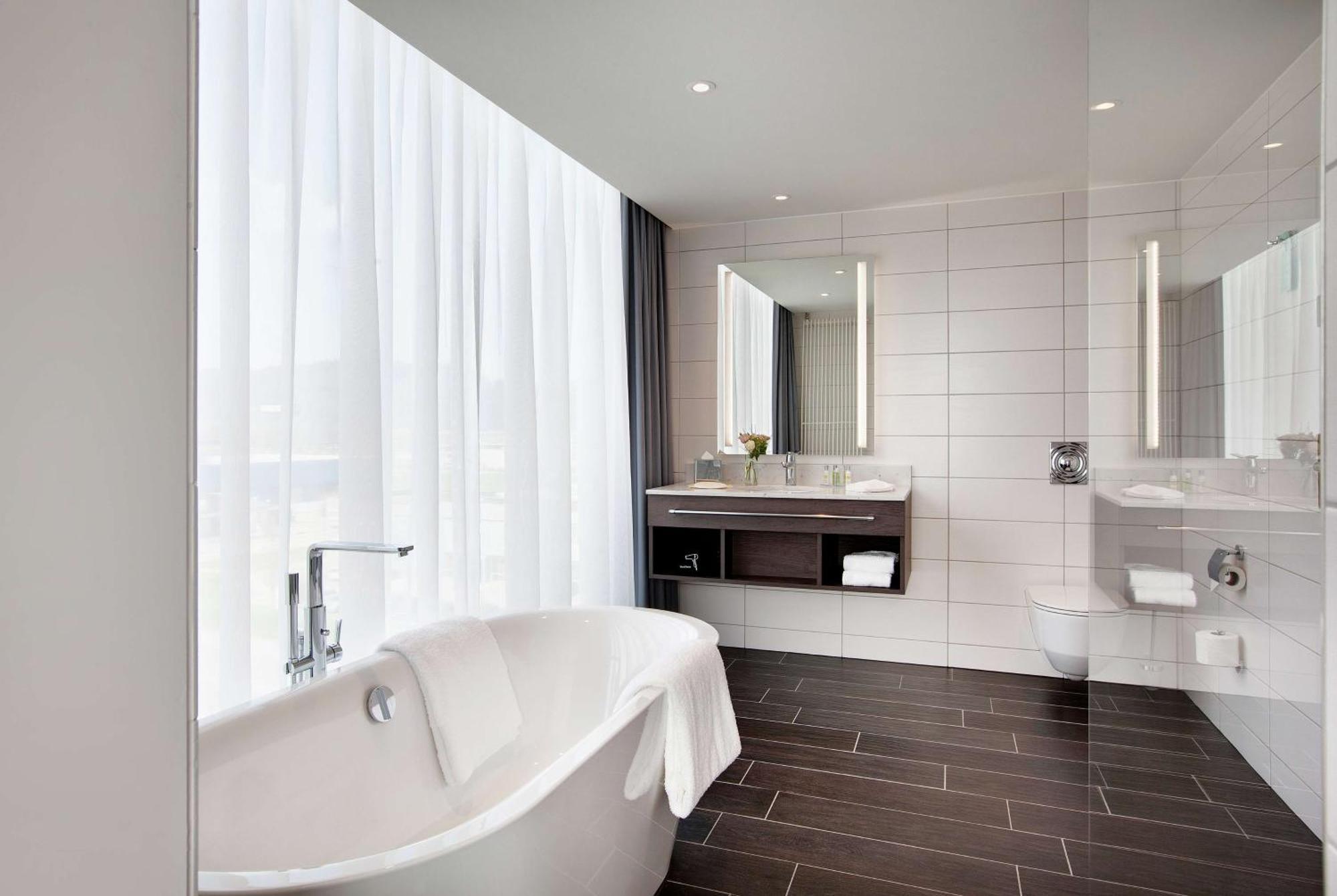 Hilton Garden Inn Zurich Limmattal Spreitenbach Eksteriør billede