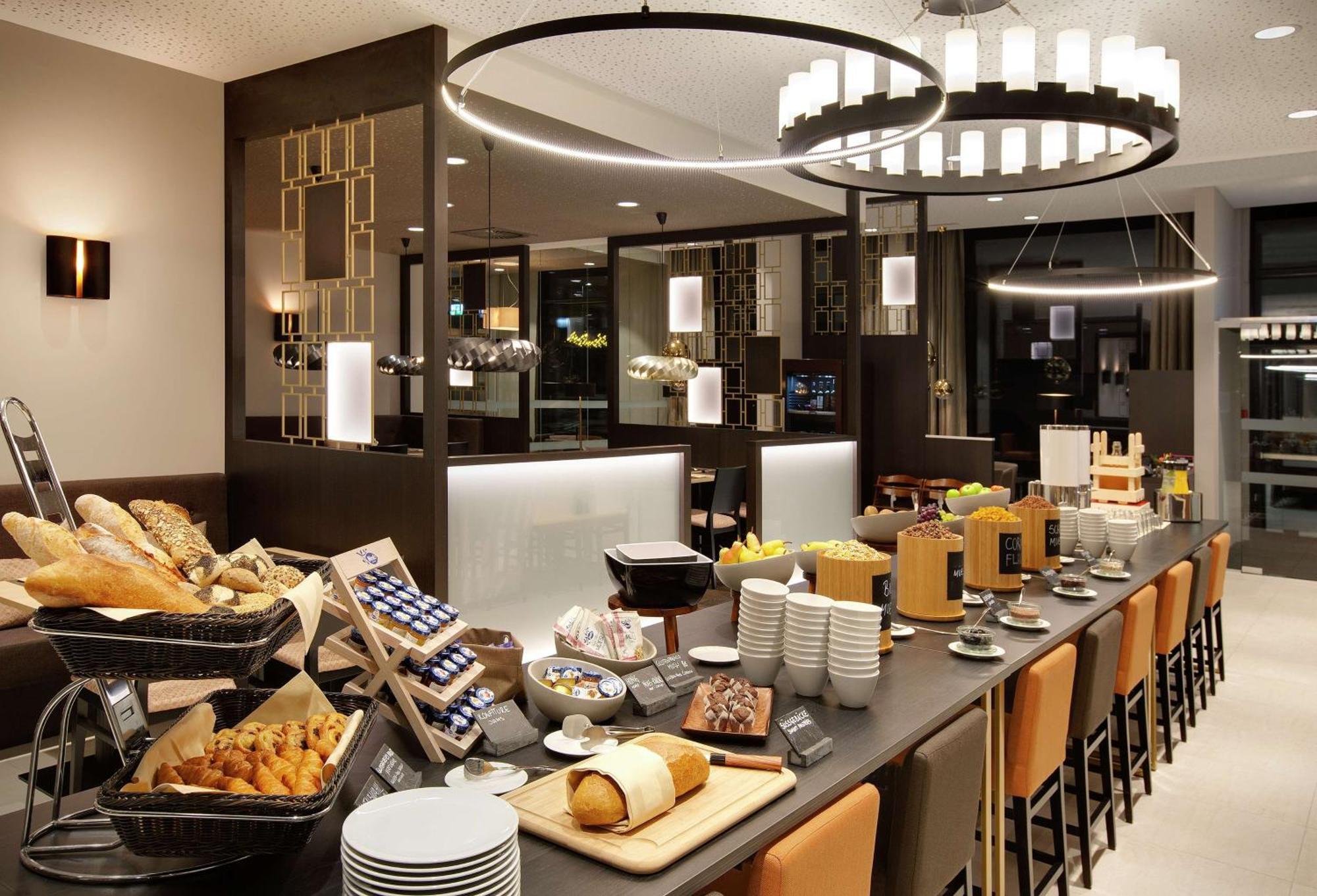 Hilton Garden Inn Zurich Limmattal Spreitenbach Eksteriør billede