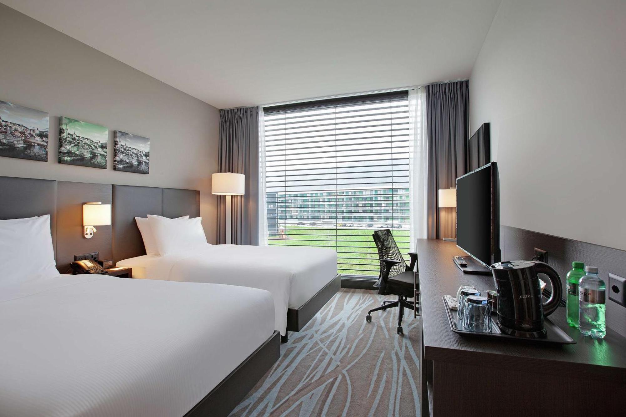 Hilton Garden Inn Zurich Limmattal Spreitenbach Eksteriør billede
